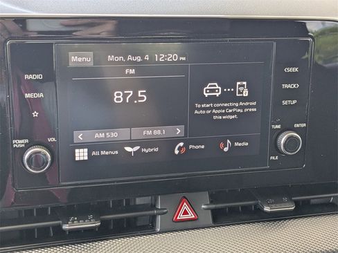 Used 2025 Kia Sportage LX image 24