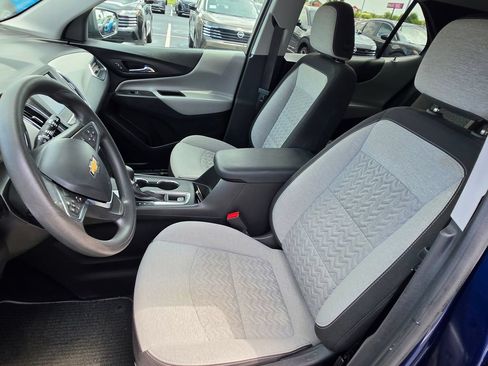 Used 2023 Chevrolet Equinox LS w/ LS Convenience Package FWD image 14