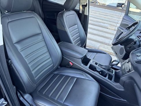 Used 2019 Ford Escape SEL image 26