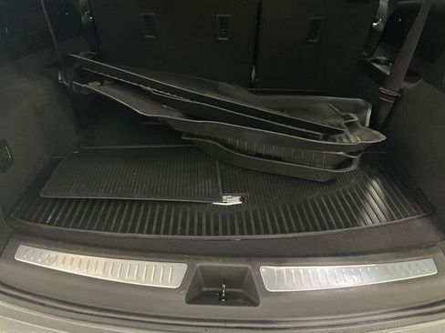 Used 2025 Cadillac XT6 Premium Luxury w/ Platinum Package AWD/4WD image 24