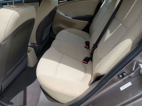 Used 2012 Hyundai Accent GLS FWD image 19