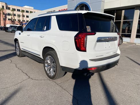 Used 2023 GMC Yukon Denali image 9