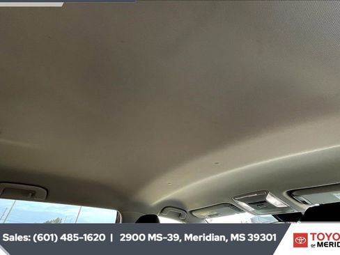 Used 2022 Toyota RAV4 XLE image 16