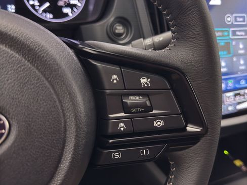 Used 2025 Subaru Forester Premium w/ Convenience Package #1 image 12