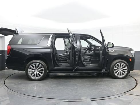 Used 2021 GMC Yukon XL Denali AWD/4WD image 58