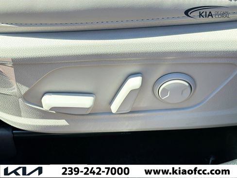 New 2026 Kia Sorento EX image 21