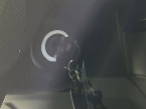 Used 2022 Toyota Tacoma TRD Sport w/ Technology Package image 23