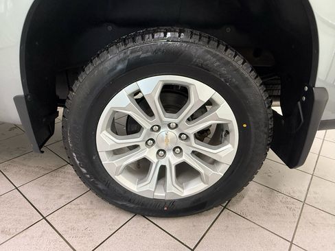 Used 2023 Chevrolet Silverado 1500 LTZ w/ Technology Package image 13