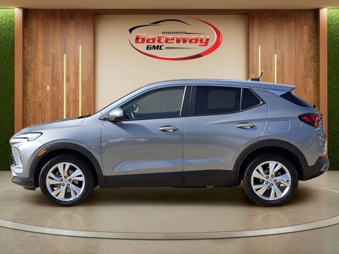 Used 2024 Buick Encore GX Preferred FWD image 8
