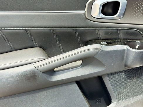 Used 2023 Kia Sorento SX FWD image 24