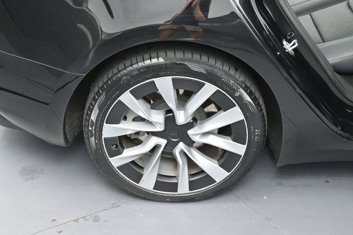 Used 2024 Tesla Model 3 Long Range RWD image 28