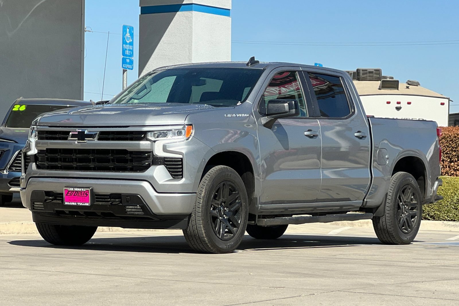 Used 2024 Chevrolet Silverado 1500 RST w/ Convenience Package II RWD image 9