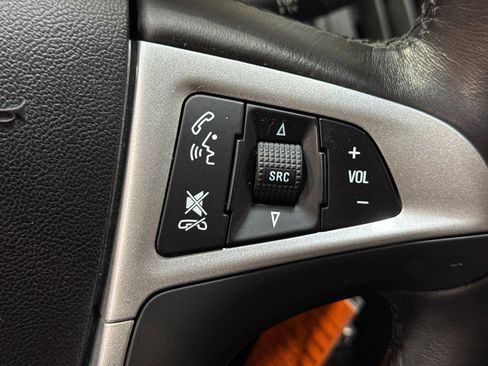 Used 2017 Chevrolet Equinox LT w/ Convenience Package image 23