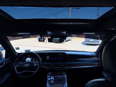 Used 2024 Hyundai Palisade Calligraphy image 13