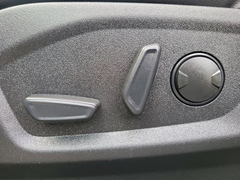 Used 2024 Ford Edge SEL w/ Convenience Package image 19