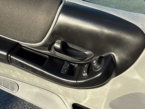 Used 2010 Ford Ranger XLT image 21