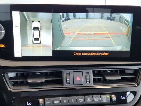 Certified 2023 Lexus ES 300h Ultra Luxury w/ Accessory Package (Z2) FWD image 17