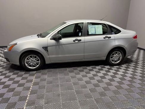 Used 2008 Ford Focus SE image 6