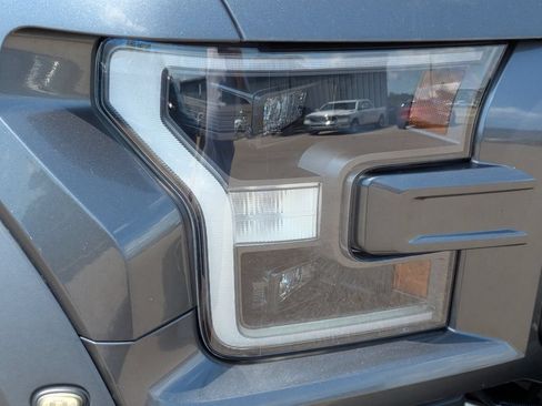 Used 2019 Ford F150 Raptor w/ Equipment Group 802A Luxury AWD/4WD image 4