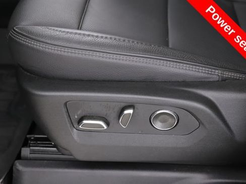Used 2024 GMC Yukon Denali AWD/4WD image 19