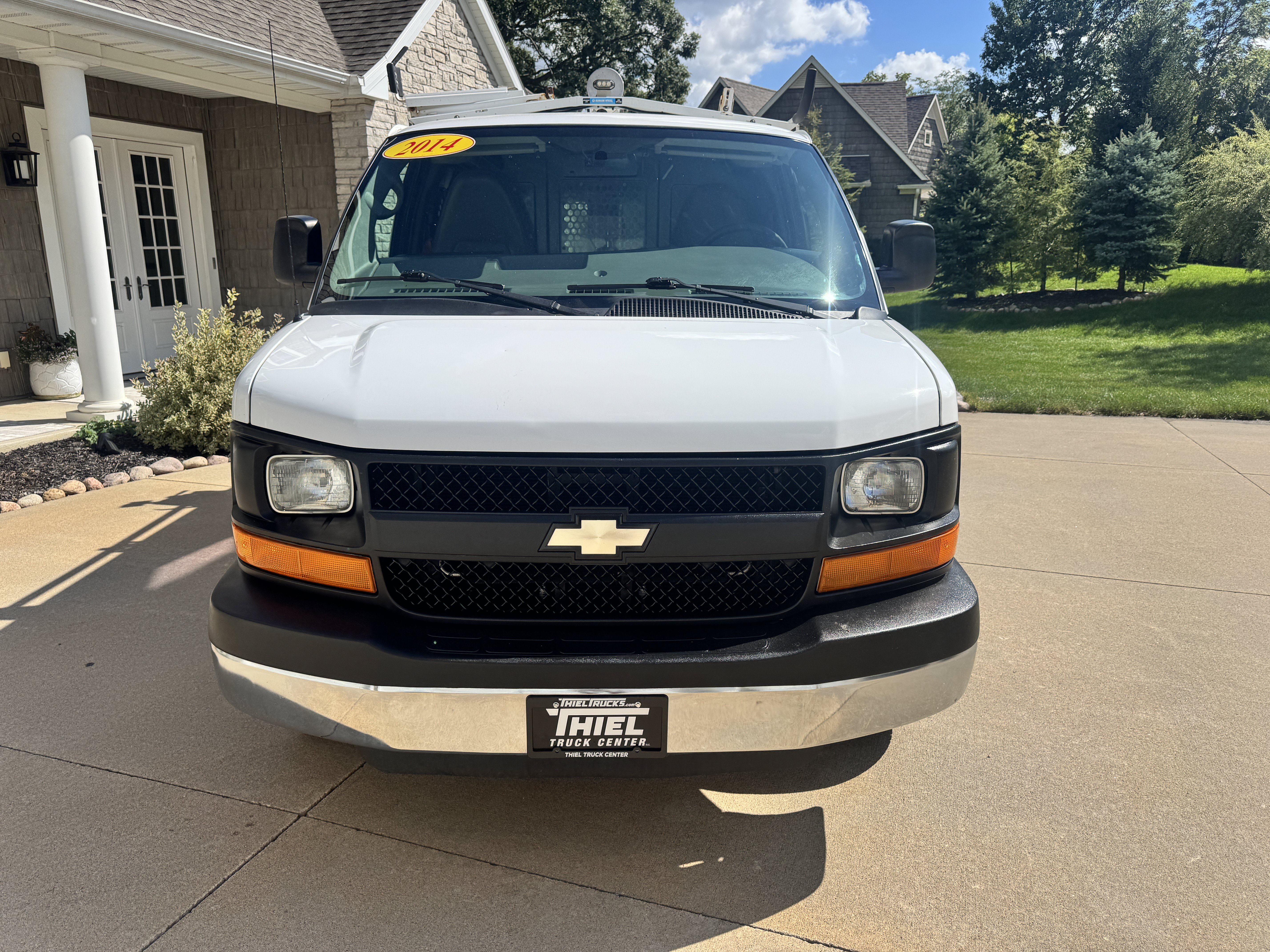 Used 2014 Chevrolet Express 2500 RWD image 10