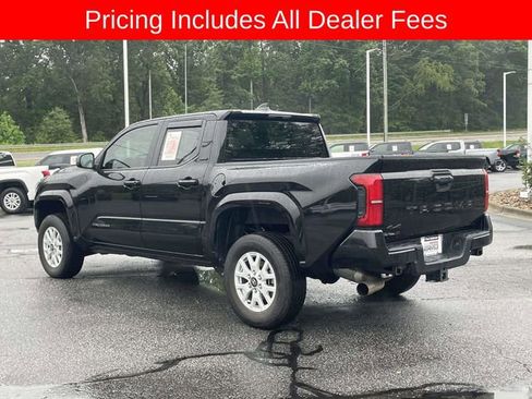 Used 2024 Toyota Tacoma SR5 AWD/4WD image 3