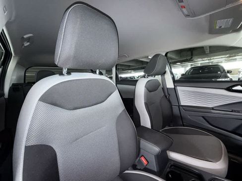 Certified 2024 Volkswagen Taos S FWD image 27