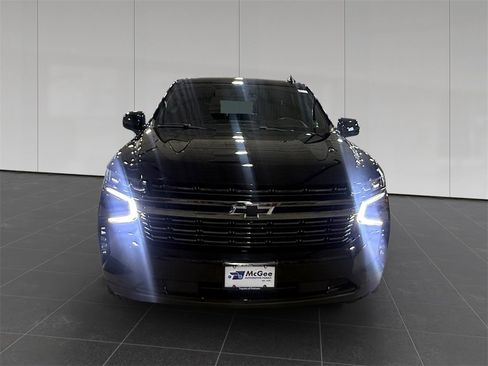 Used 2022 Chevrolet Suburban RST w/ Sport Performance Package image 8