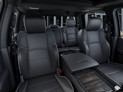 New 2026 RAM 2500 Limited AWD/4WD image 16