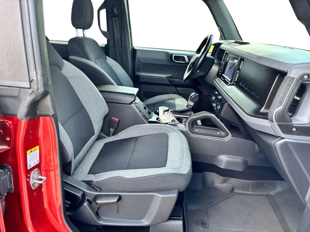 Used 2022 Ford Bronco Big Bend w/ Sasquatch Package AWD/4WD image 31
