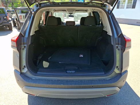 Used 2023 Nissan Rogue S FWD image 29