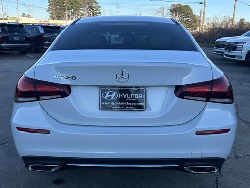 Used 2021 Mercedes-Benz A 220 image 3