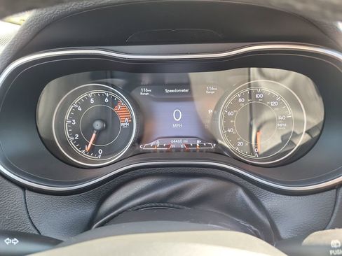 Used 2020 Jeep Cherokee Limited w/ Technology Group AWD/4WD image 34