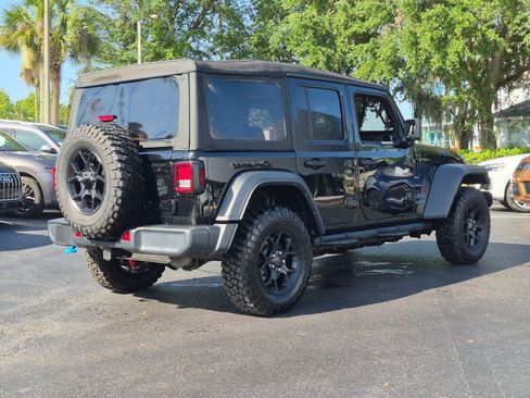 Used 2023 Jeep Wrangler Unlimited w/ Cold Weather Group AWD/4WD image 8