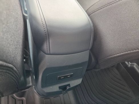 Used 2025 Ford Maverick XL w/ Equipment Group 102A AWD/4WD image 6