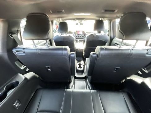 Used 2022 Toyota Highlander XSE FWD image 31