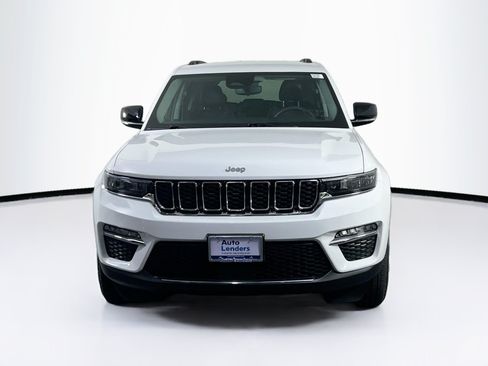 Used 2023 Jeep Grand Cherokee Limited AWD/4WD image 2