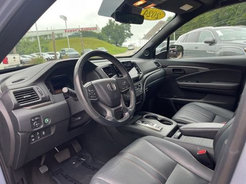 Used 2022 Honda Passport TrailSport image 6