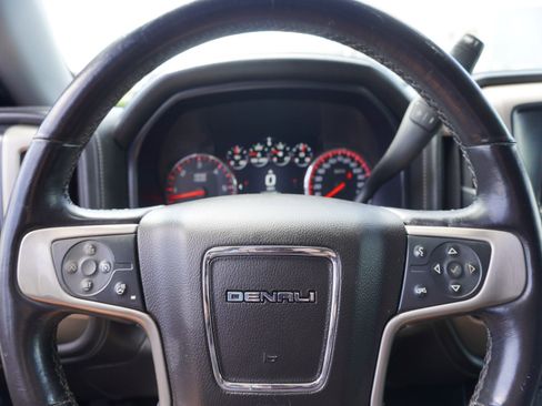 Used 2014 GMC Sierra 1500 Denali w/ Suspension Package, Off-Road AWD/4WD image 22
