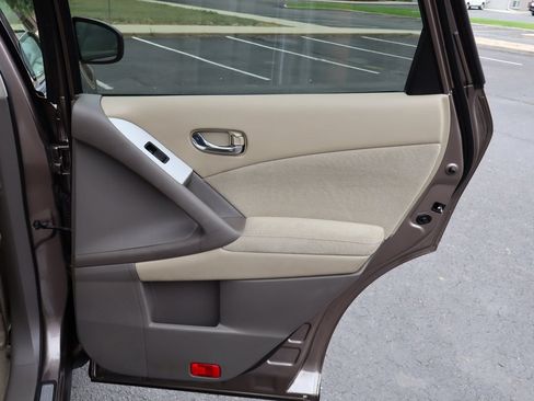 Used 2012 Nissan Murano SV AWD/4WD image 25