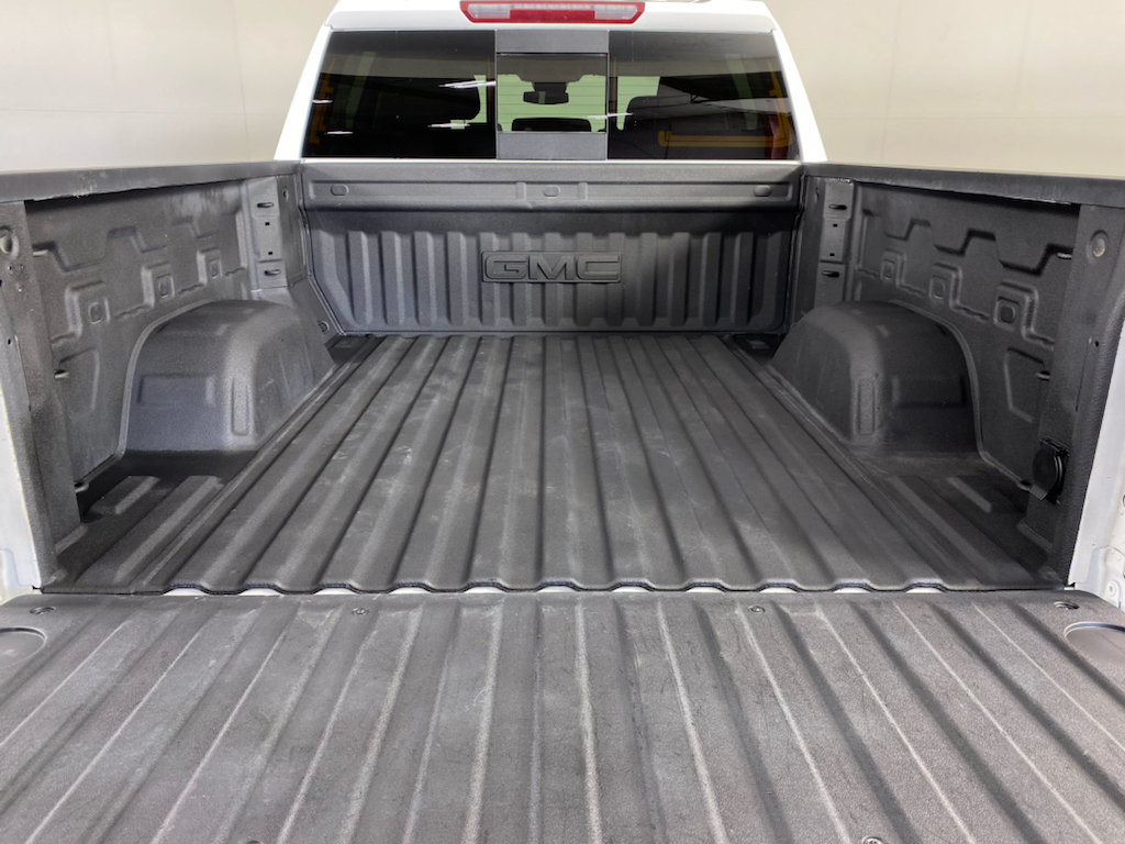 Used 2024 GMC Sierra 1500 SLE w/ Preferred Package AWD/4WD image 11