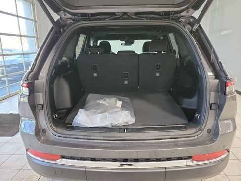 New 2026 Jeep Grand Cherokee Laredo X AWD/4WD image 7