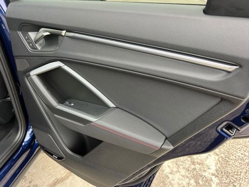 Certified 2025 Audi Q3 2.0T Premium Plus w/ Premium Plus Package image 16