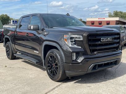 Used 2021 GMC Sierra 1500 Elevation w/ LPO, Elevation Black Package