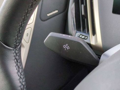 New 2025 BMW iX xDrive50 image 28