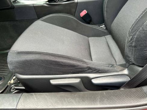 Used 2017 Toyota 86 Auto (Natl) RWD image 18