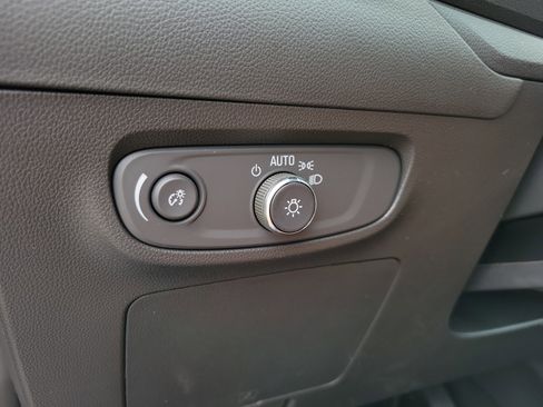 Used 2025 Buick Encore GX Sport Touring w/ Comfort Package image 17