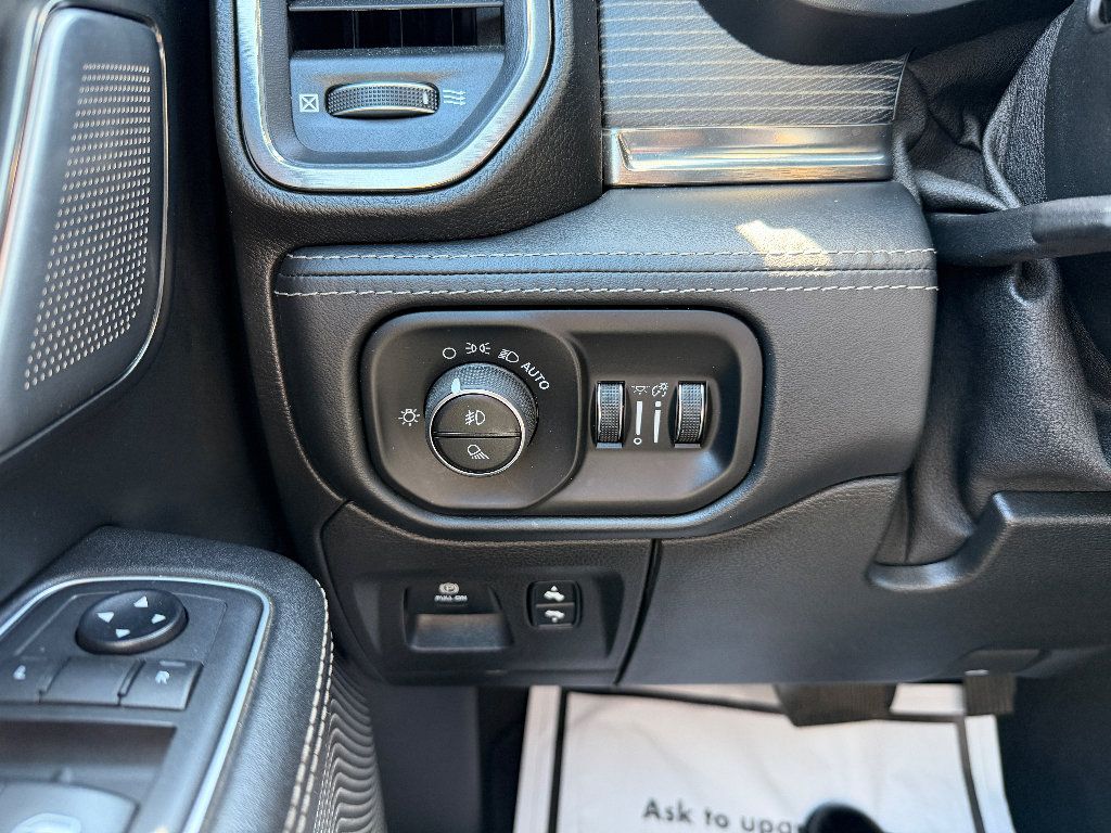 Used 2019 RAM 1500 Limited AWD/4WD image 6