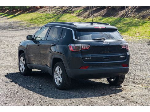 Used 2022 Jeep Compass Latitude AWD/4WD image 7