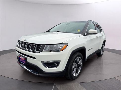 Used 2020 Jeep Compass Limited FWD image 1